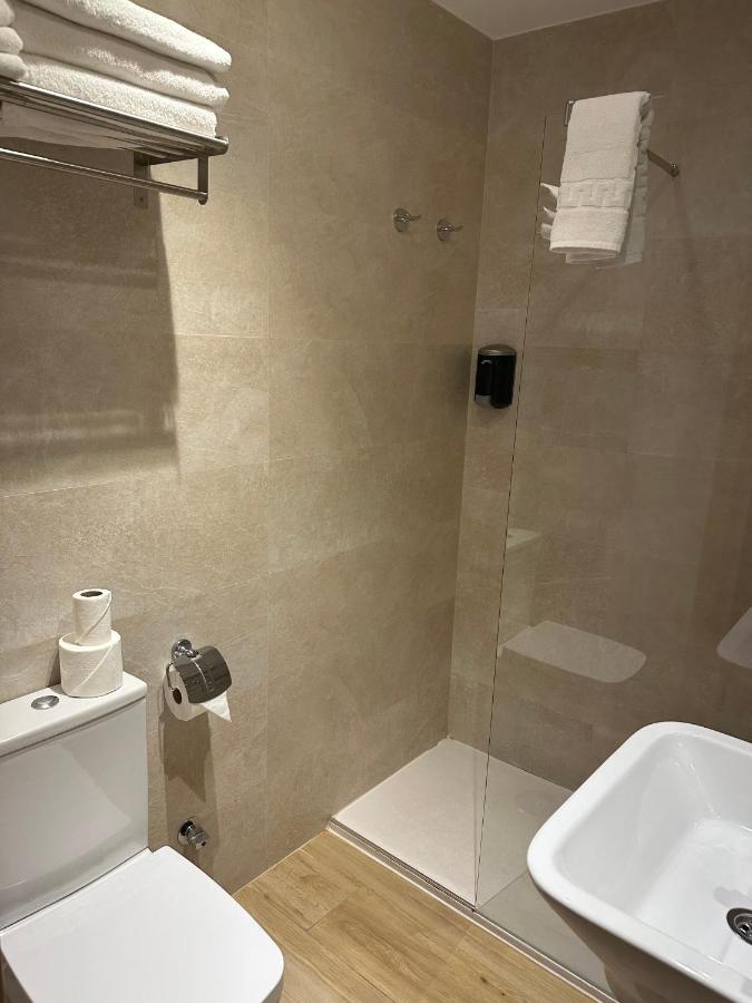 Toledo Plaza Hotel Buitenkant foto
