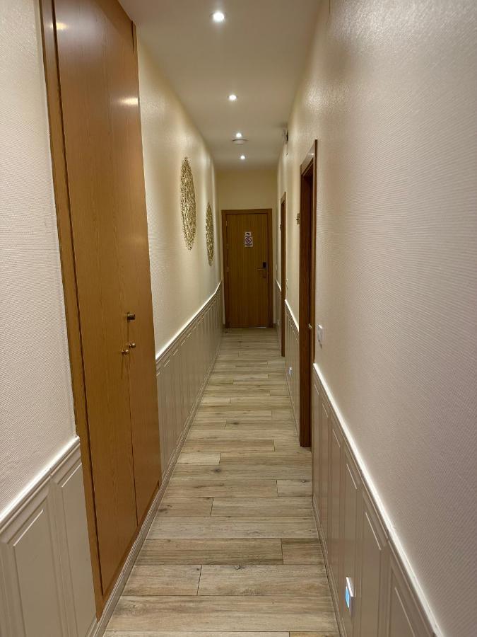Toledo Plaza Hotel Buitenkant foto