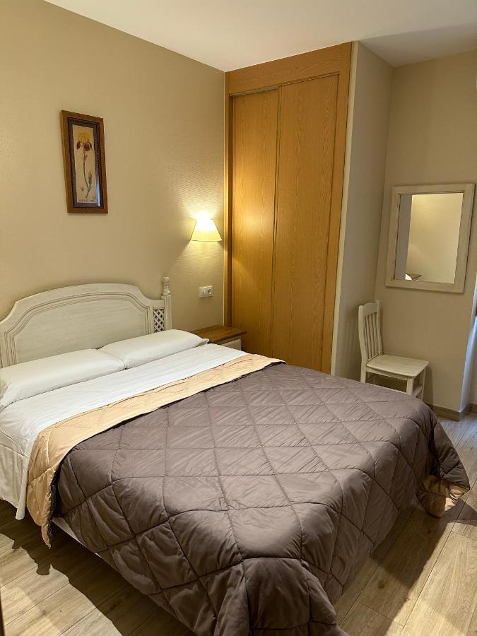 Toledo Plaza Hotel Buitenkant foto
