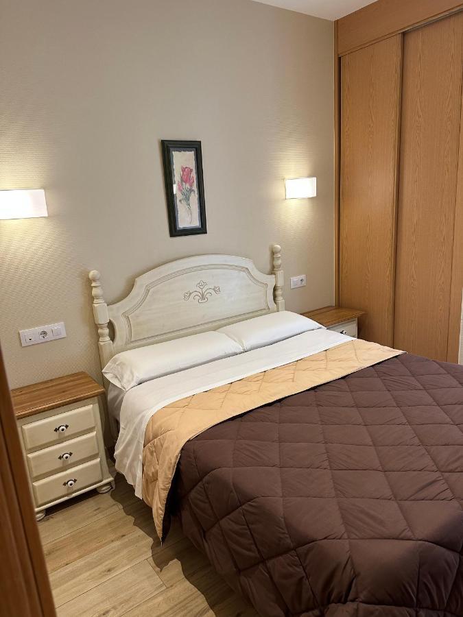 Toledo Plaza Hotel Buitenkant foto
