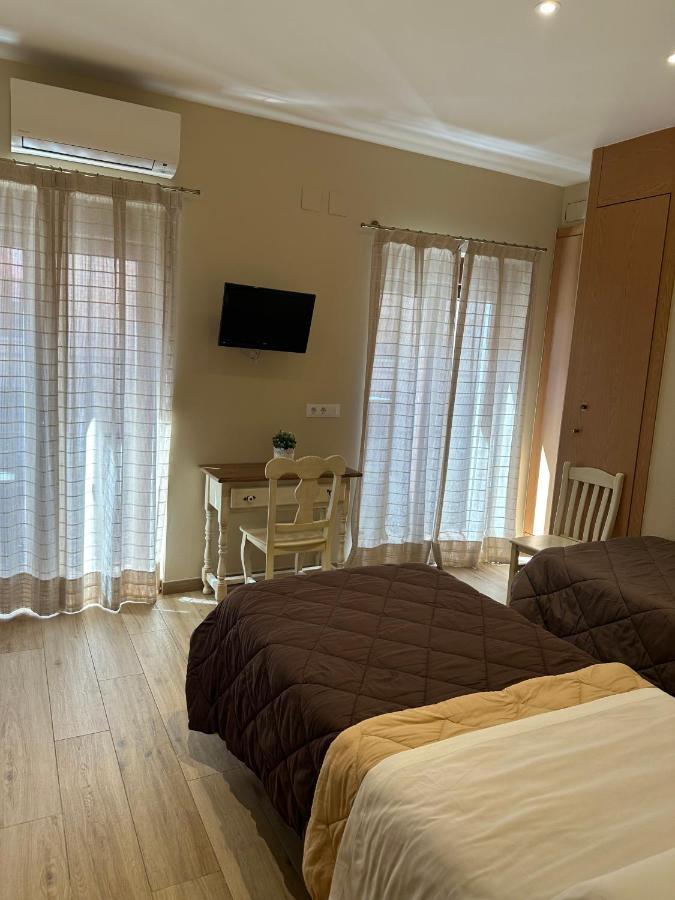 Toledo Plaza Hotel Buitenkant foto