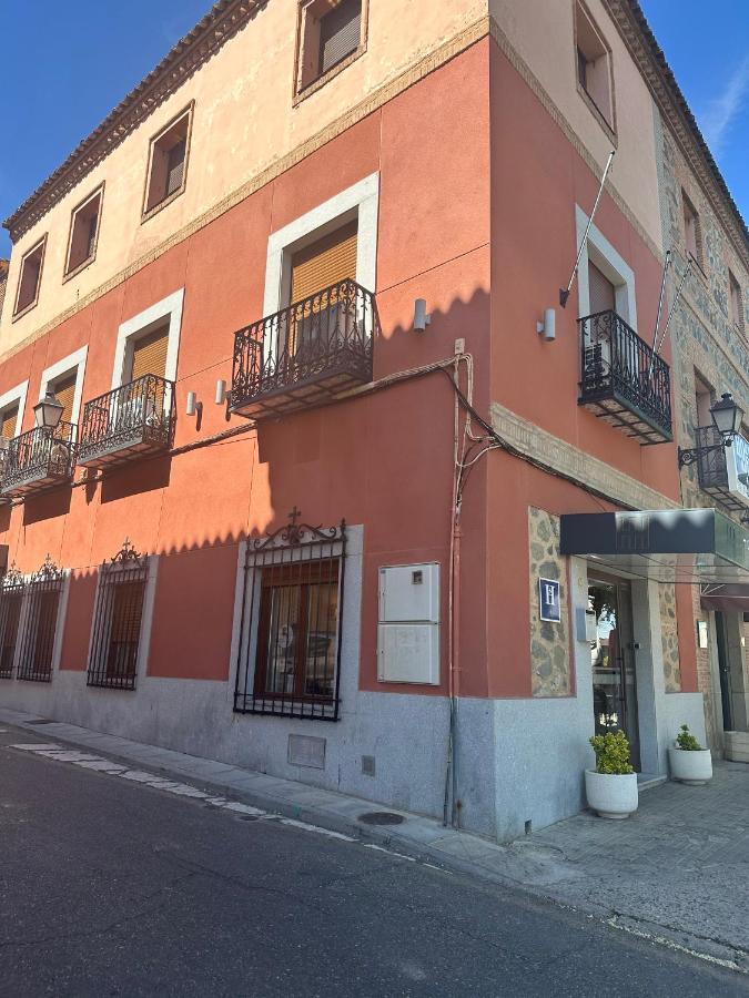 Toledo Plaza Hotel Buitenkant foto